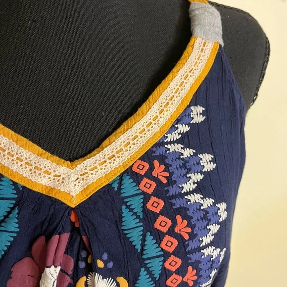 Xhilaration Boho Navy Sleeveless Top - Picture 4 of 5